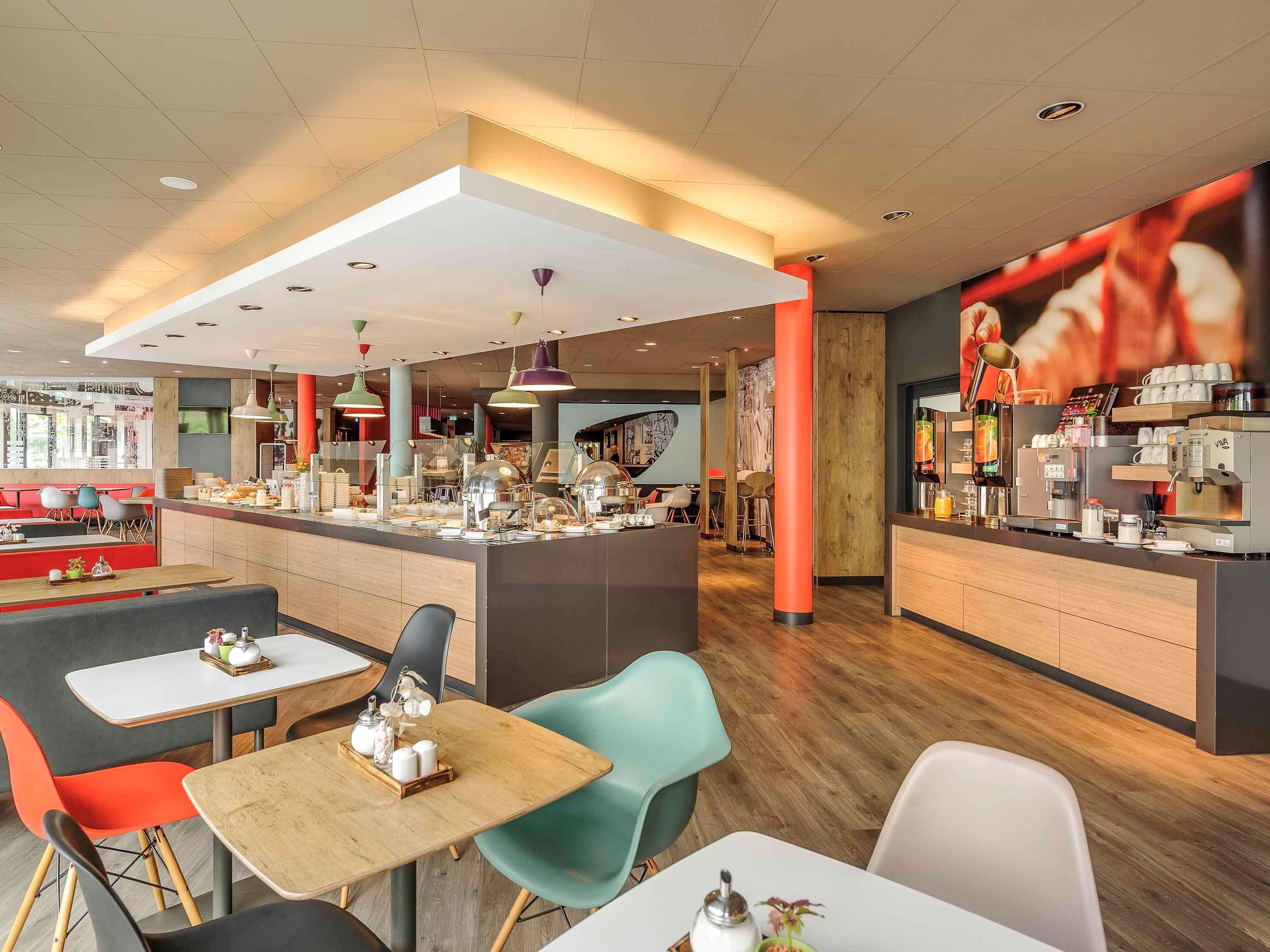 Отель Ibis Констанц Экстерьер фото