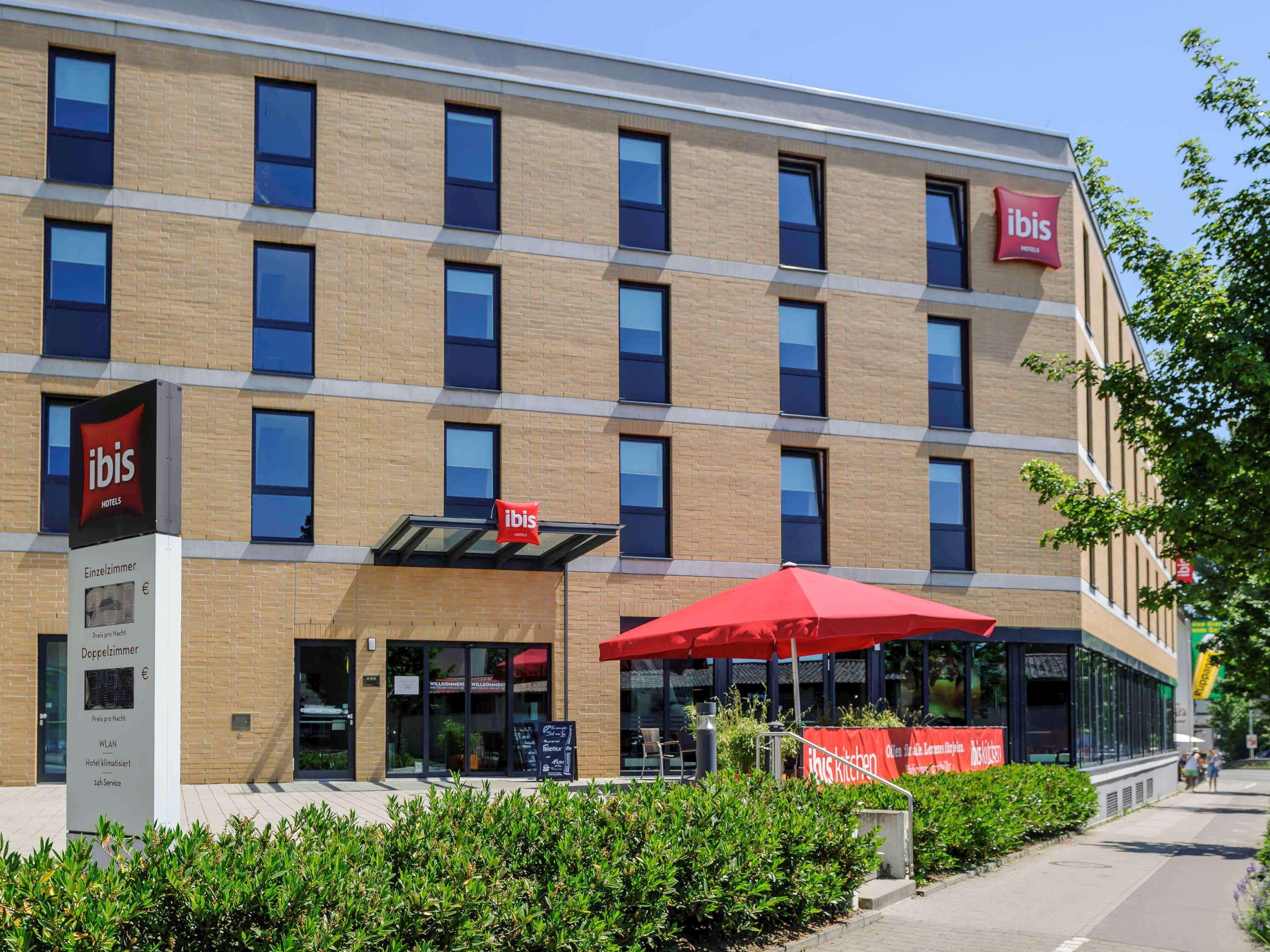 Отель Ibis Констанц Экстерьер фото