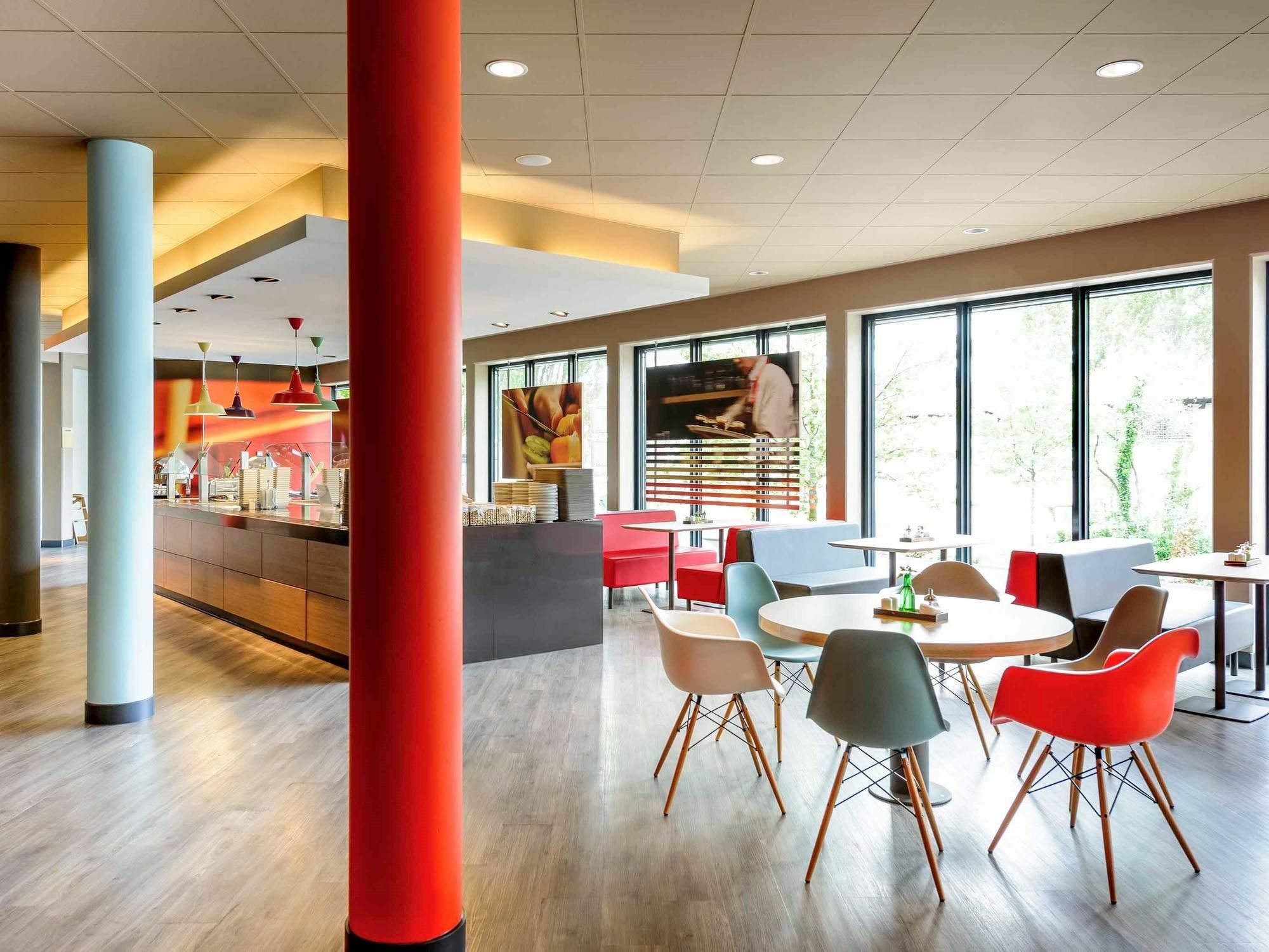 Отель Ibis Констанц Экстерьер фото